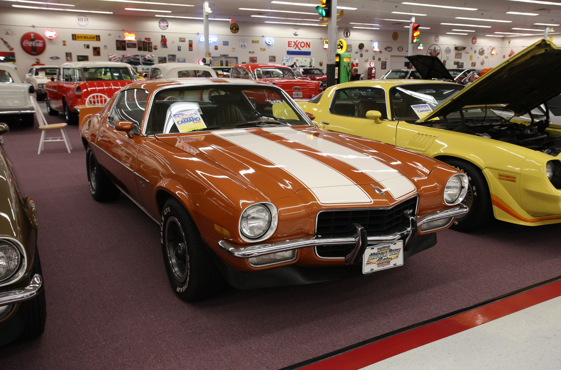 В США продают целый музей автомобилей. Посмотрите на его коллекцию