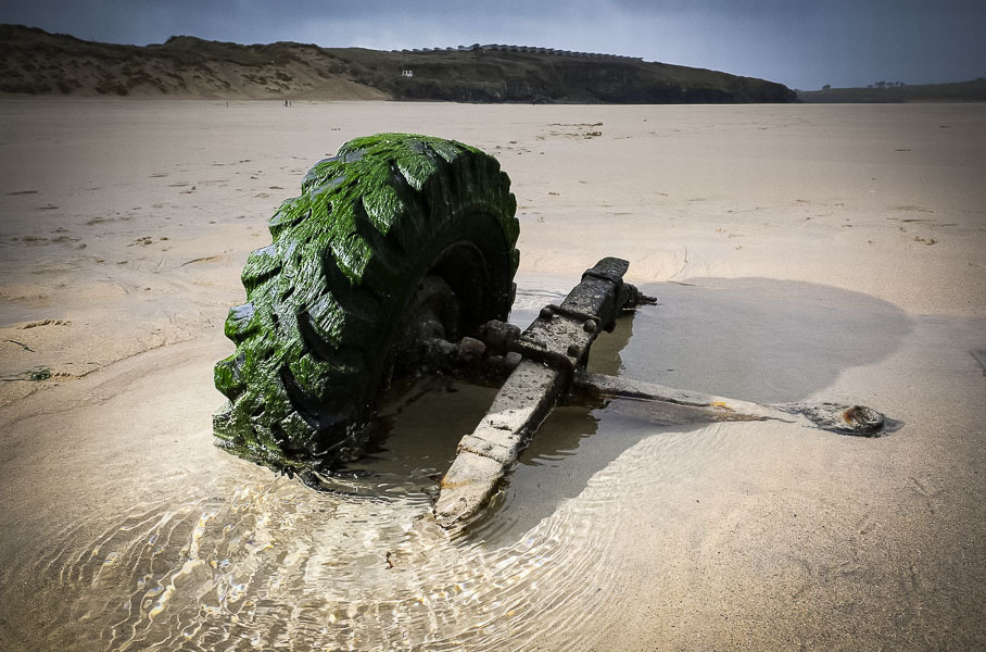 Затонувший 30 лет назад Land Rover Defender всплыл на поверхность