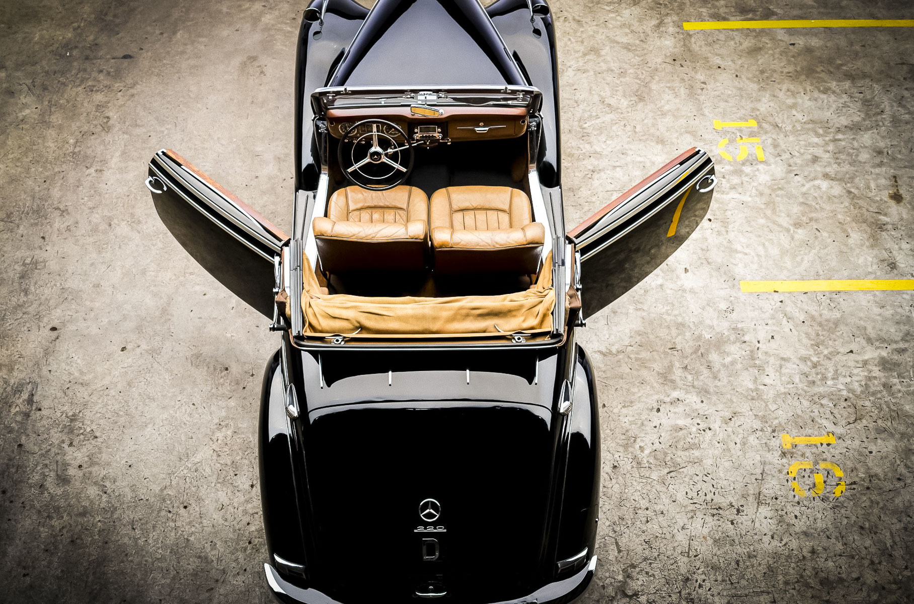 69-летний кабриолет Mercedes-Benz пустят с молотка за пять миллионов рублей