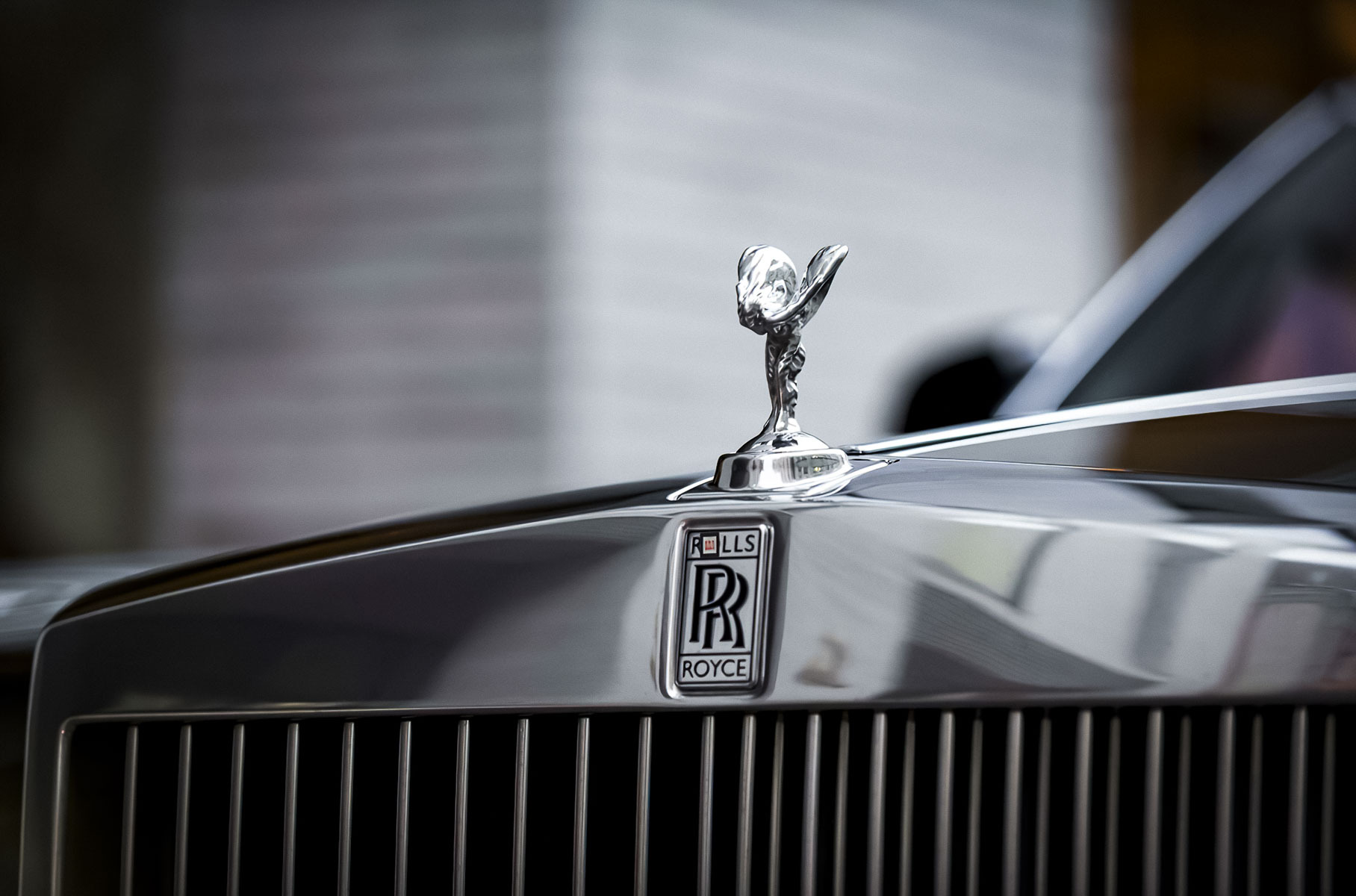 Необычную версию Rolls-Royce Phantom продают в Москве за 19 миллионов рублей