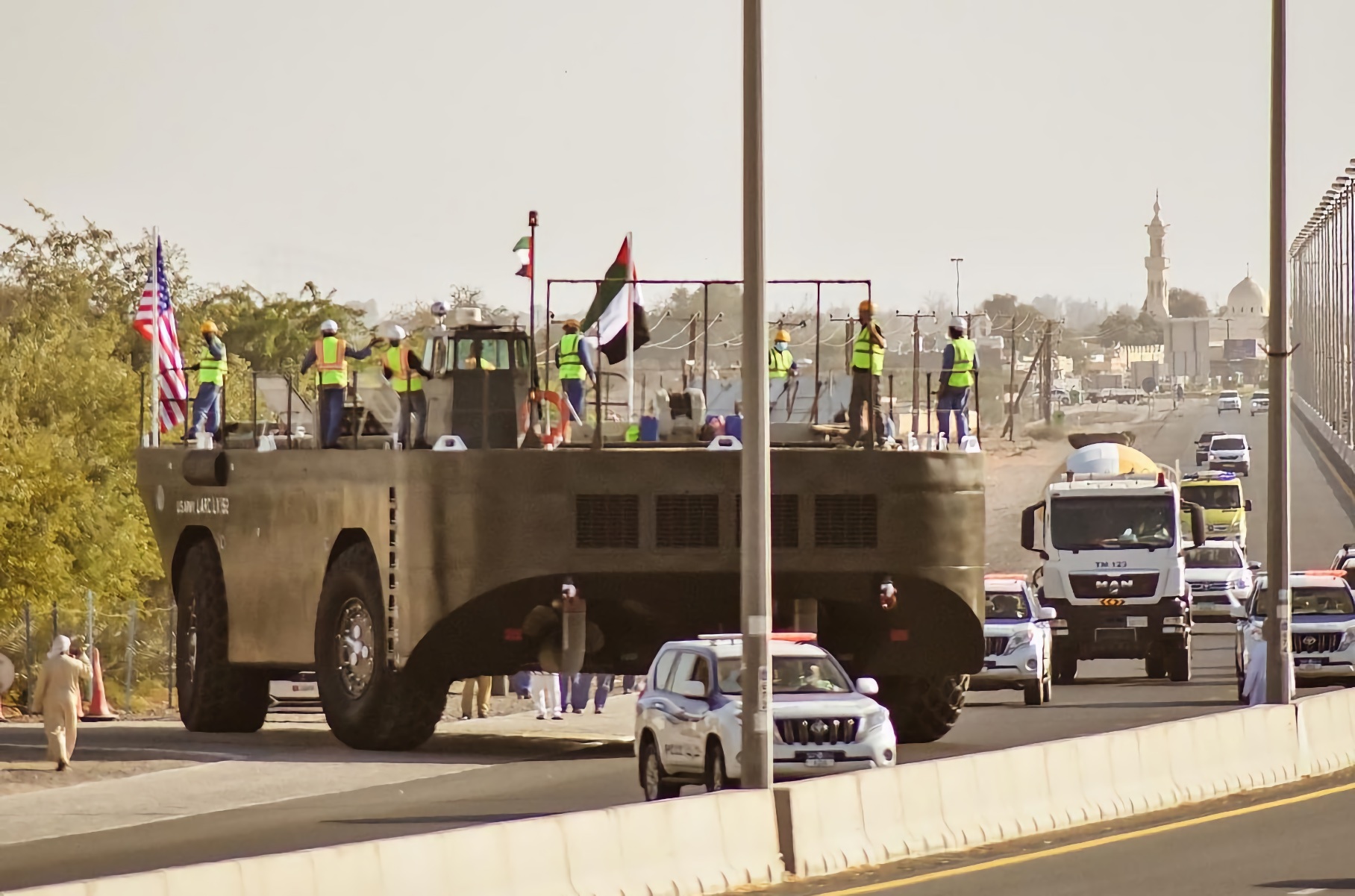 В музее Дубая выставили самый большой в мире полноприводный автомобиль