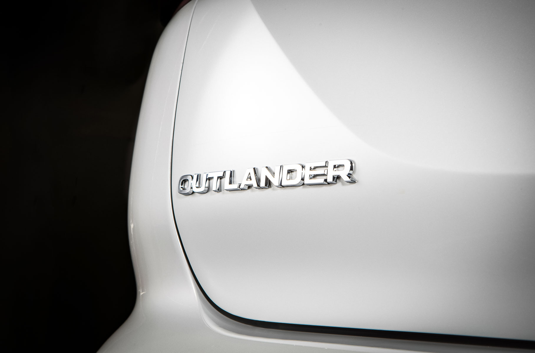 Новый Mitsubishi Outlander: что он взял от Nissan X-Trail?