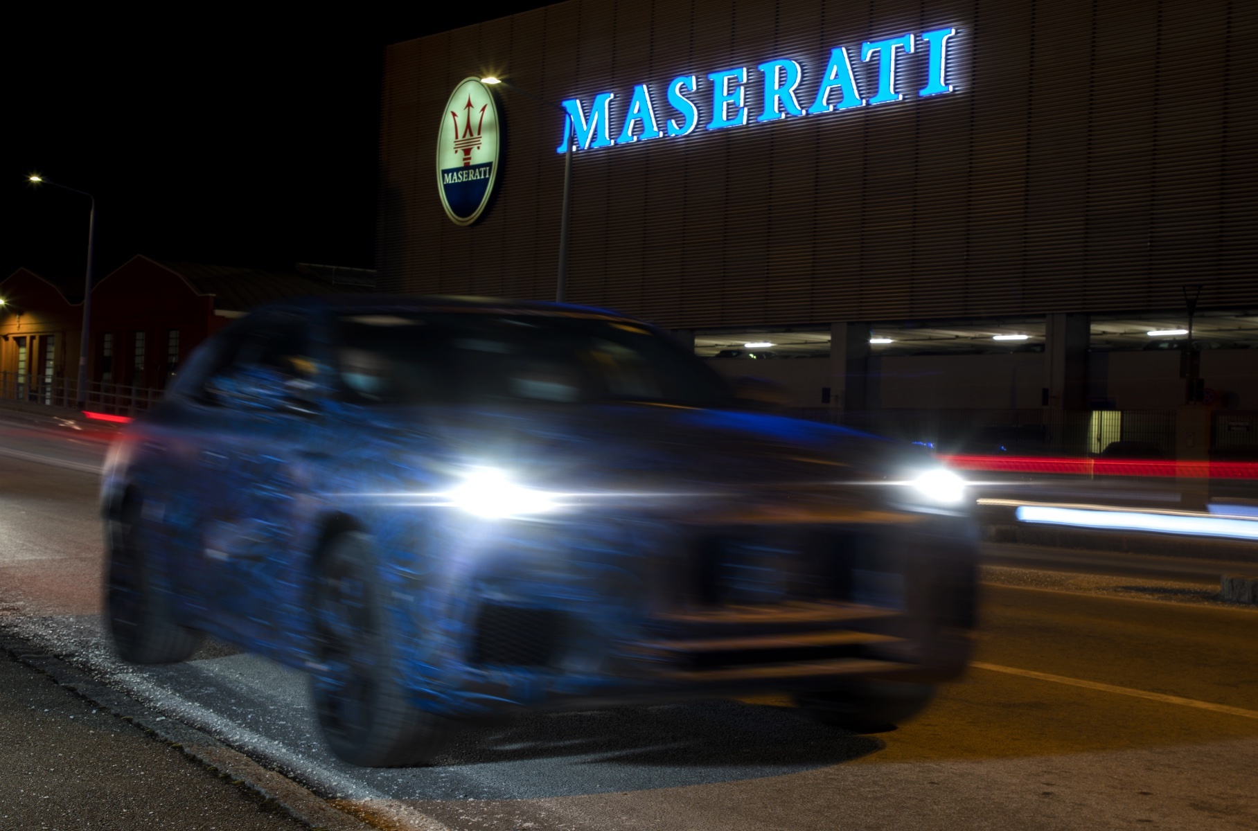 Кроссовер Maserati Grecale показали на официальных фотографиях