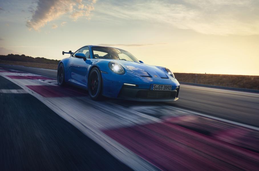 Porsche 911 GT3, новый Nissan Qashqai и «русский Land Cruiser»: главное за неделю