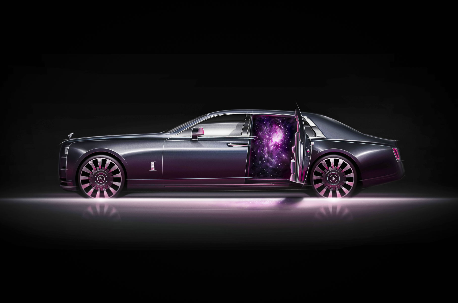 Rolls-Royce представил «космический» Phantom