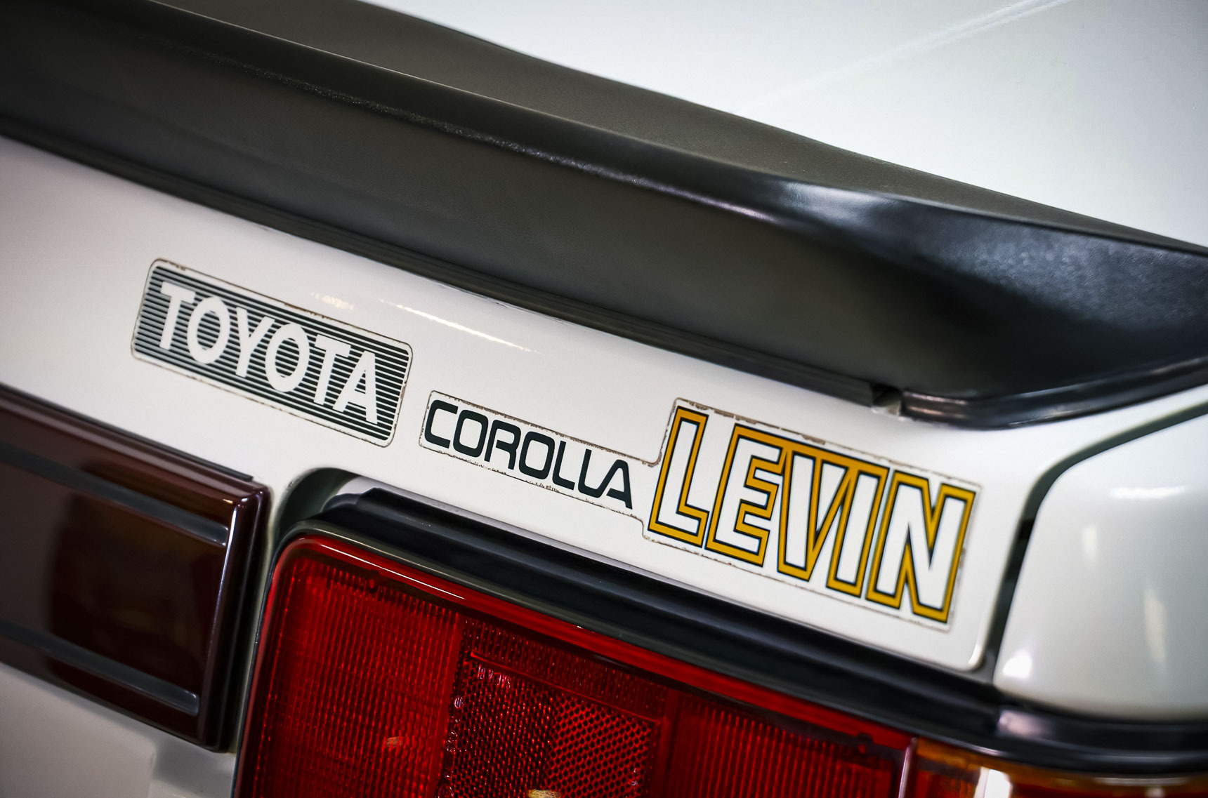Культовую 37-летнюю Toyota Corolla «хачироку» в идеальном состоянии продают за четыре миллиона рублей