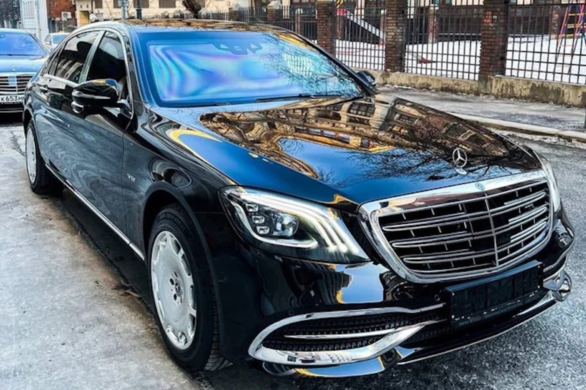 A mercedes is expensive. Самый дорогой мерс в Росси. Самый дорогой Мерседес седан. Mercedes Maybach 900 2022 narxi Uzbekistonda. Самый дорогой Мерседес в мире 2021 честно.