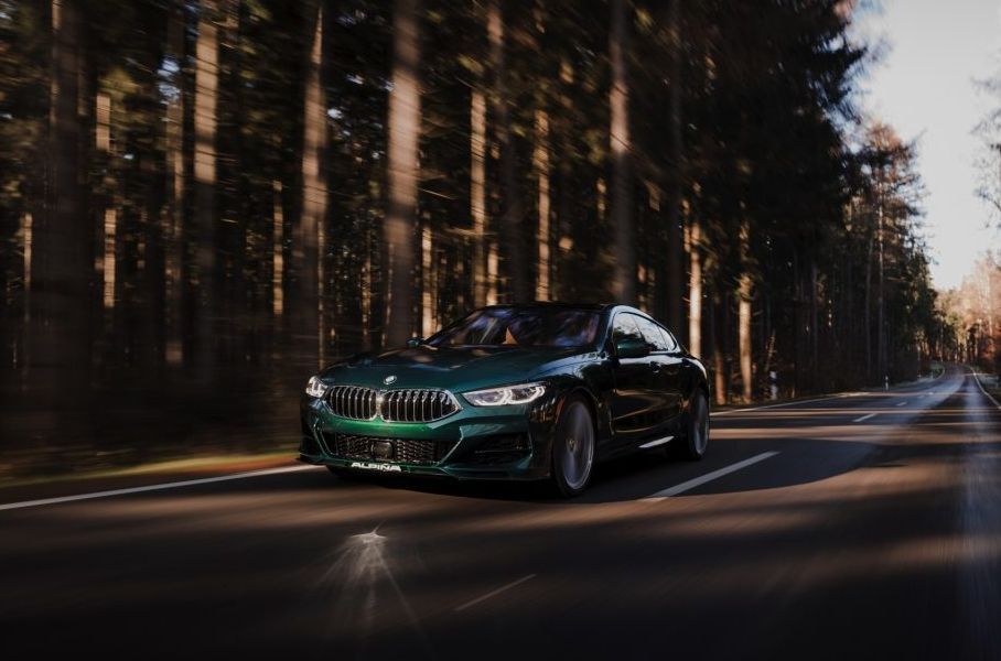 «Заряженную» BMW 8-Series от Alpina рассекретили до премьеры