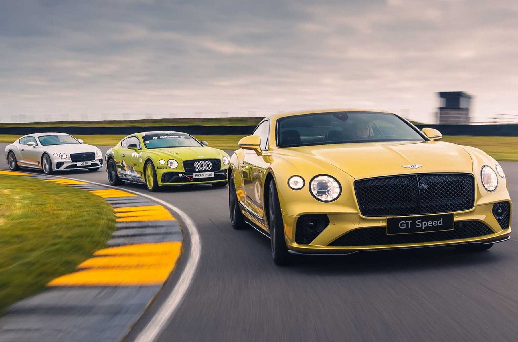 Bentley отпраздновала выпуск 200-тысячного автомобиля
