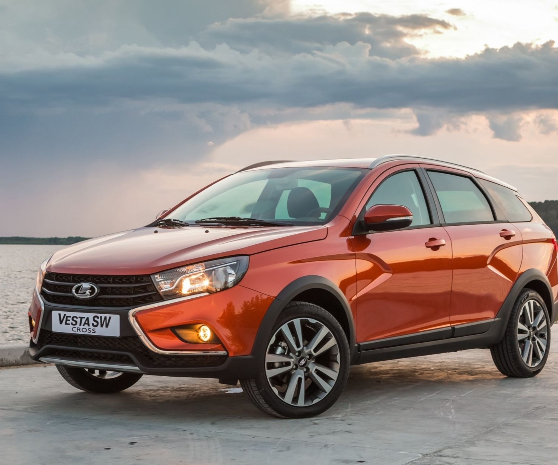 На Lada Vesta SW Cross установят 130-сильный мотор. Но это не точно — Motor