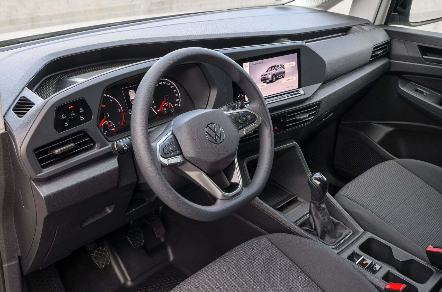До России добрался новый Volkswagen Caddy: объявлены цены