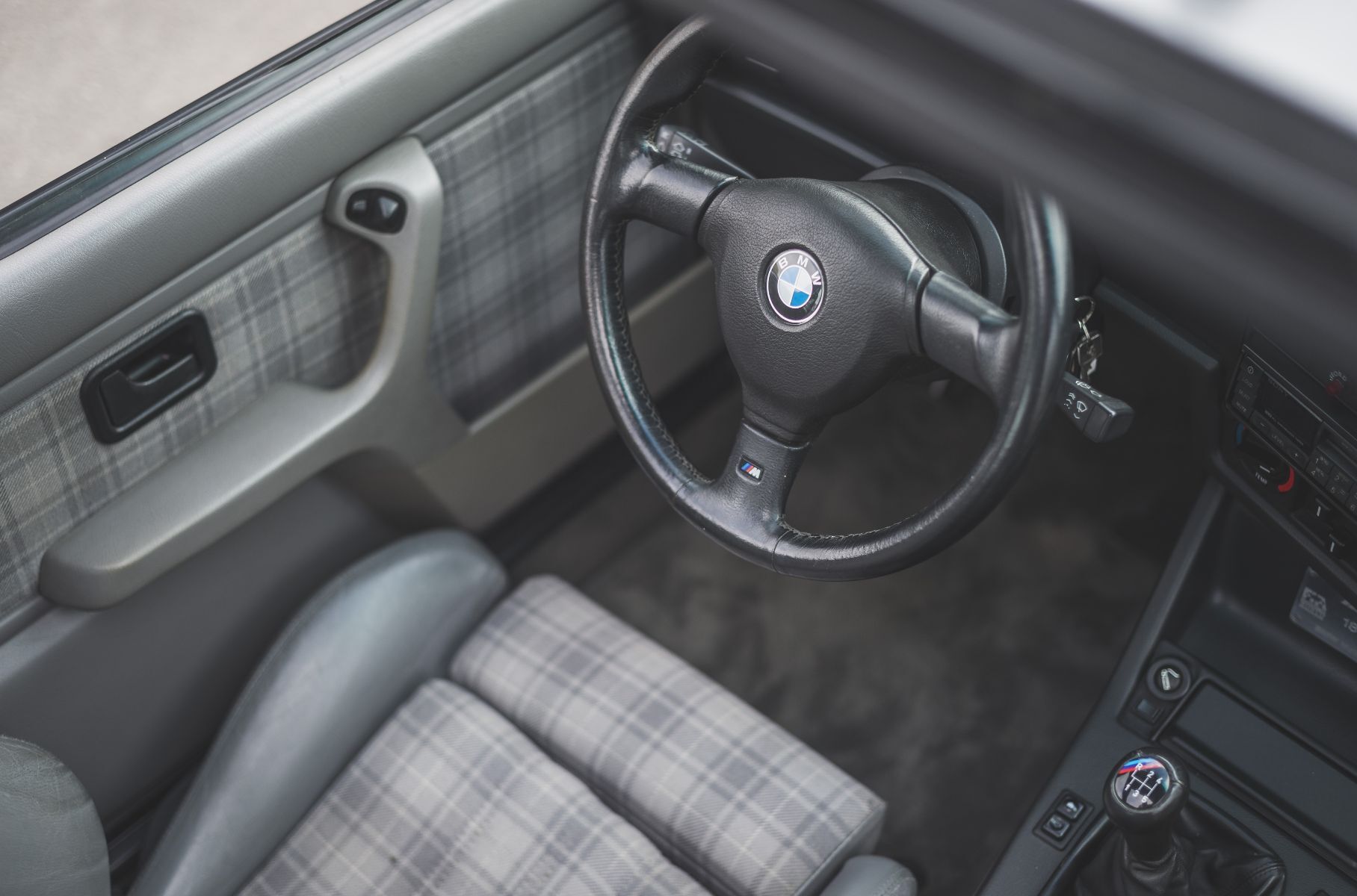 Редчайшую спецверсию 32-летнего BMW M3 оценивают на торгах в 5,8 миллиона рублей