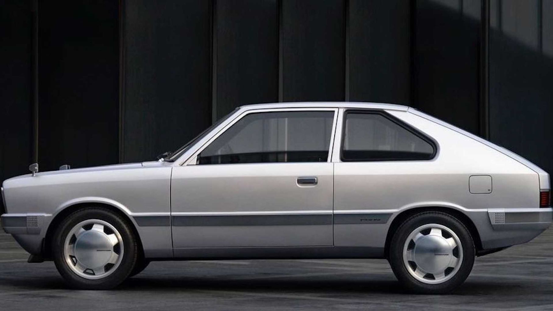 Первый массовый автомобиль Hyundai возродили в виде электрокара