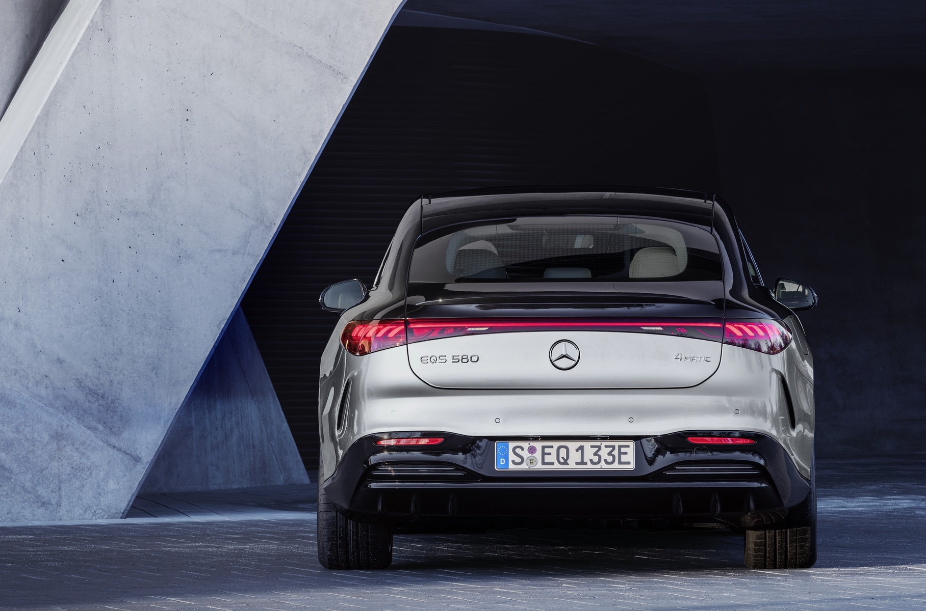 S-Class на батарейках: представлен электрический Mercedes-Benz EQS