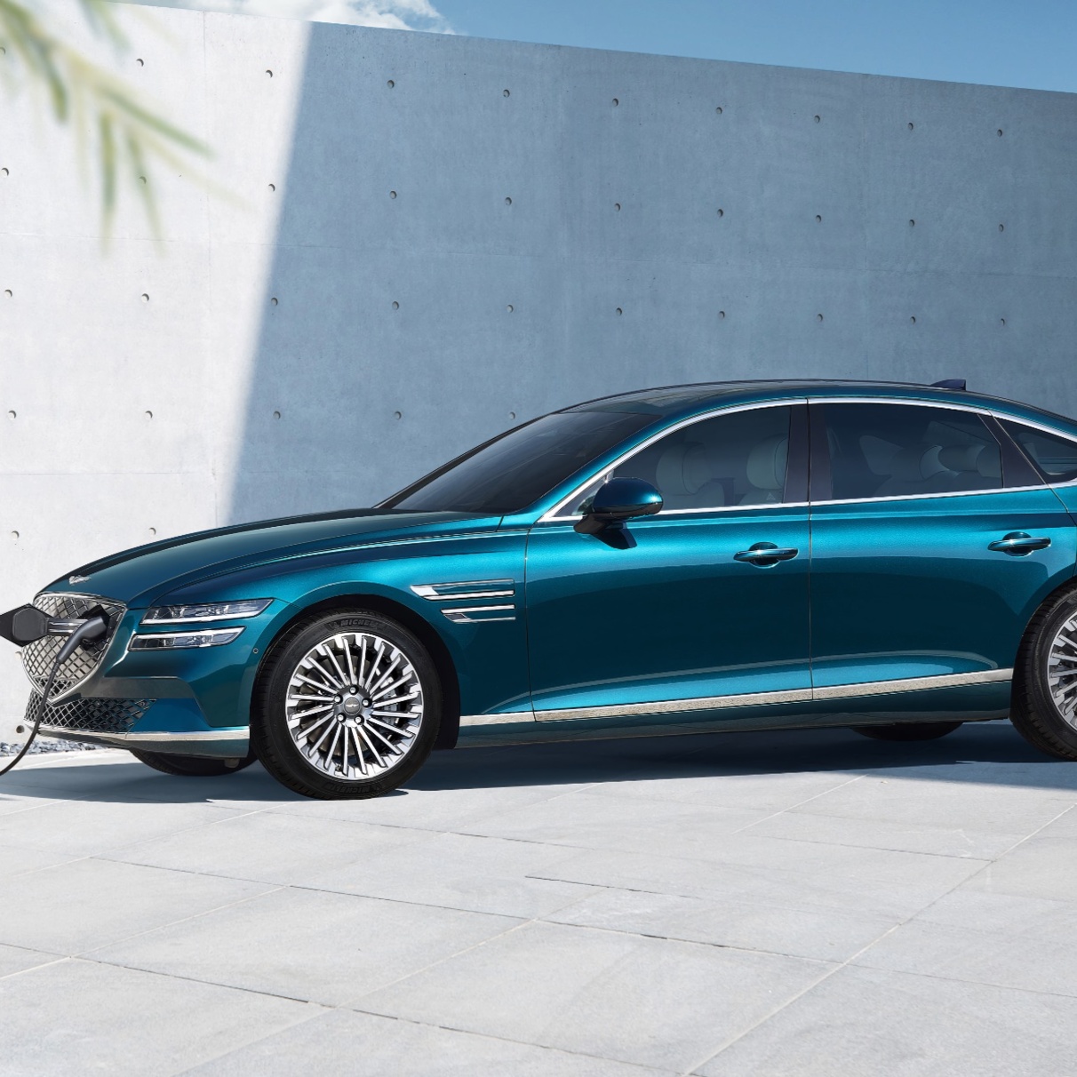 Седан Genesis G80 стал электромобилем — Motor