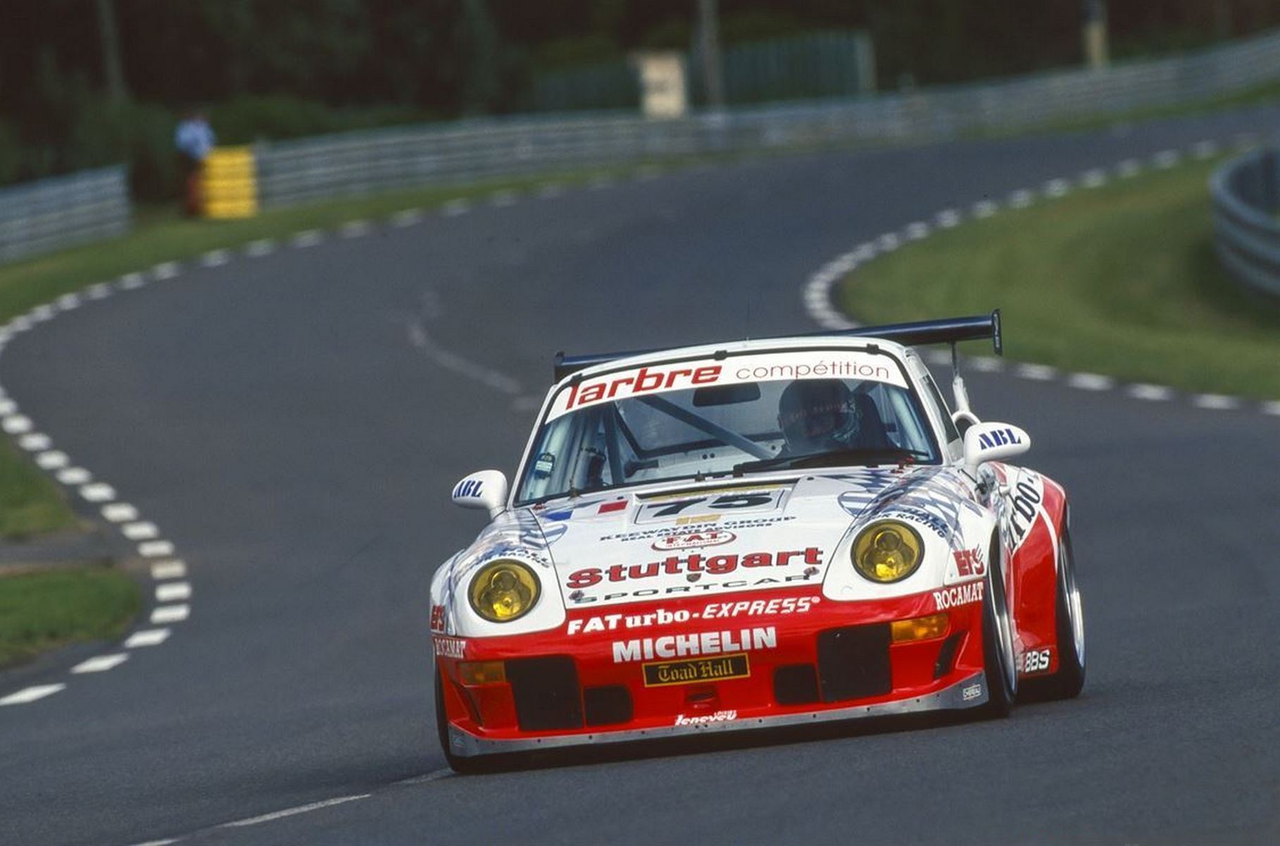 Во Франции продают очень редкий гоночный Porsche 90-х годов
