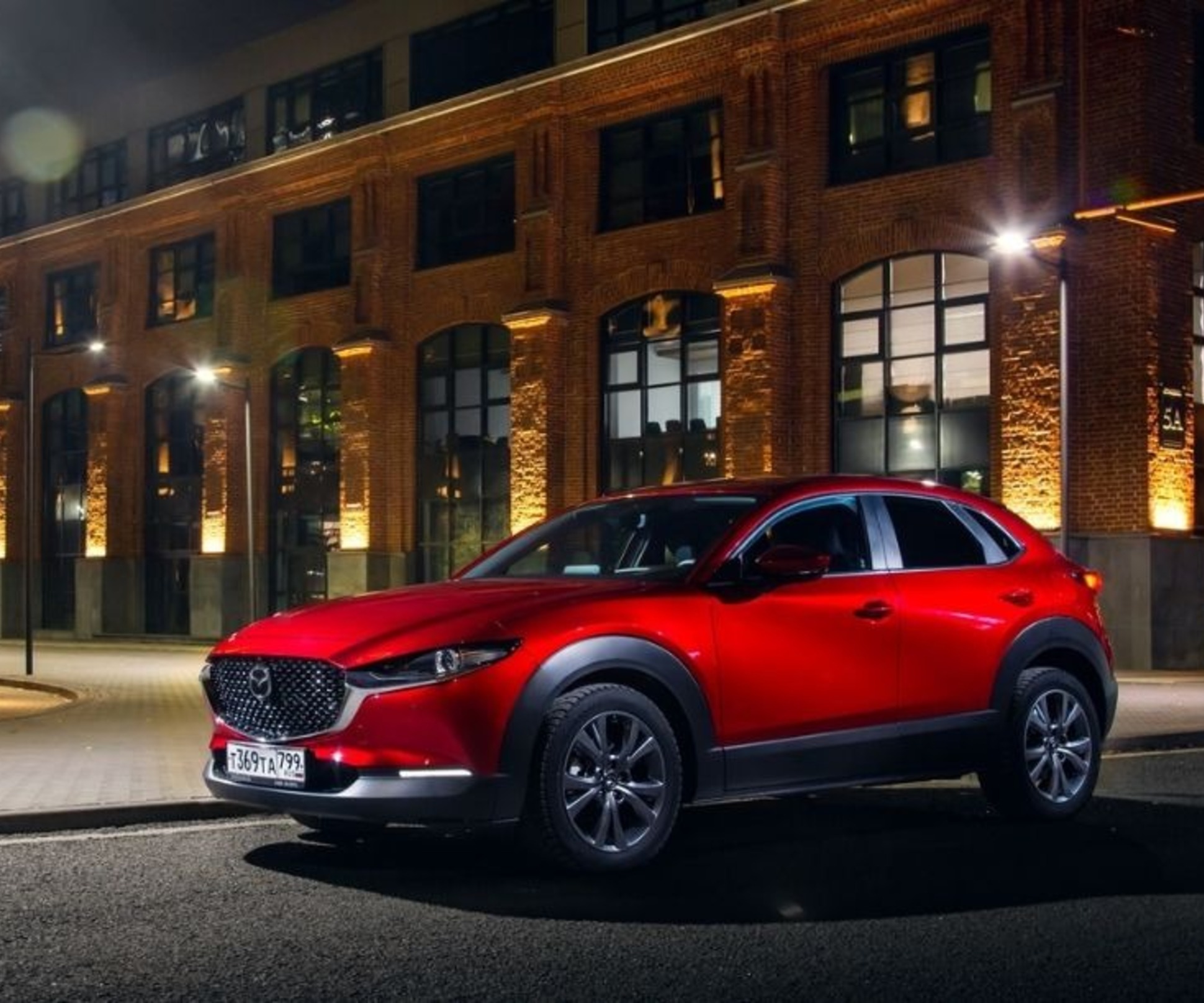 В России отзывают новые Mazda CX-30 из-за двери багажника, которая  опускается сама собой — Motor