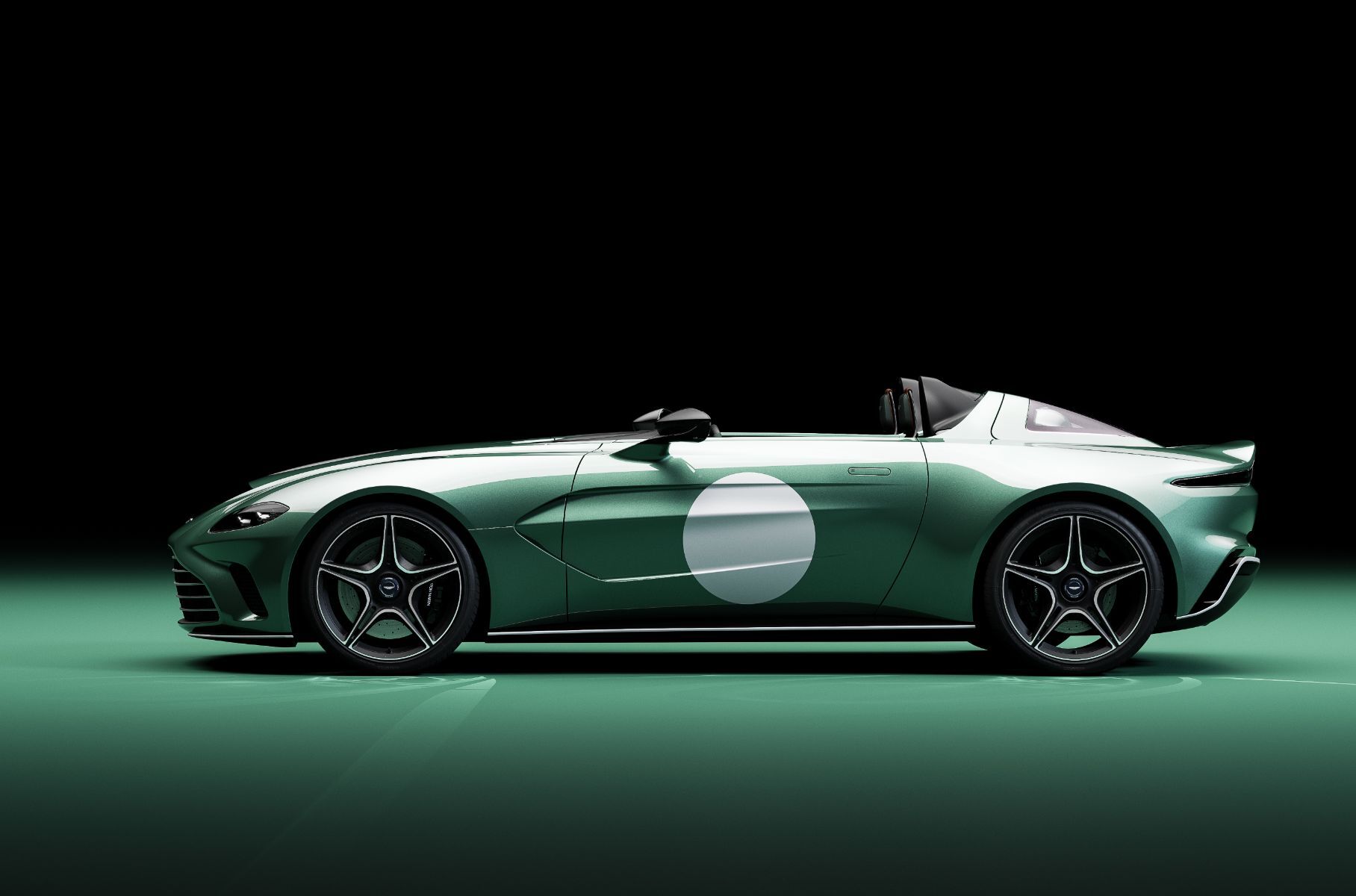 Эксклюзивный Aston Martin посвятили 65-летнему спорткару