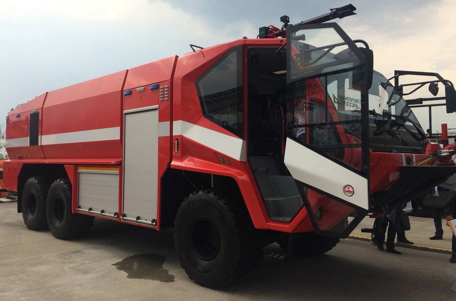В России разработали 700-сильную пожарную машину для аэродромов