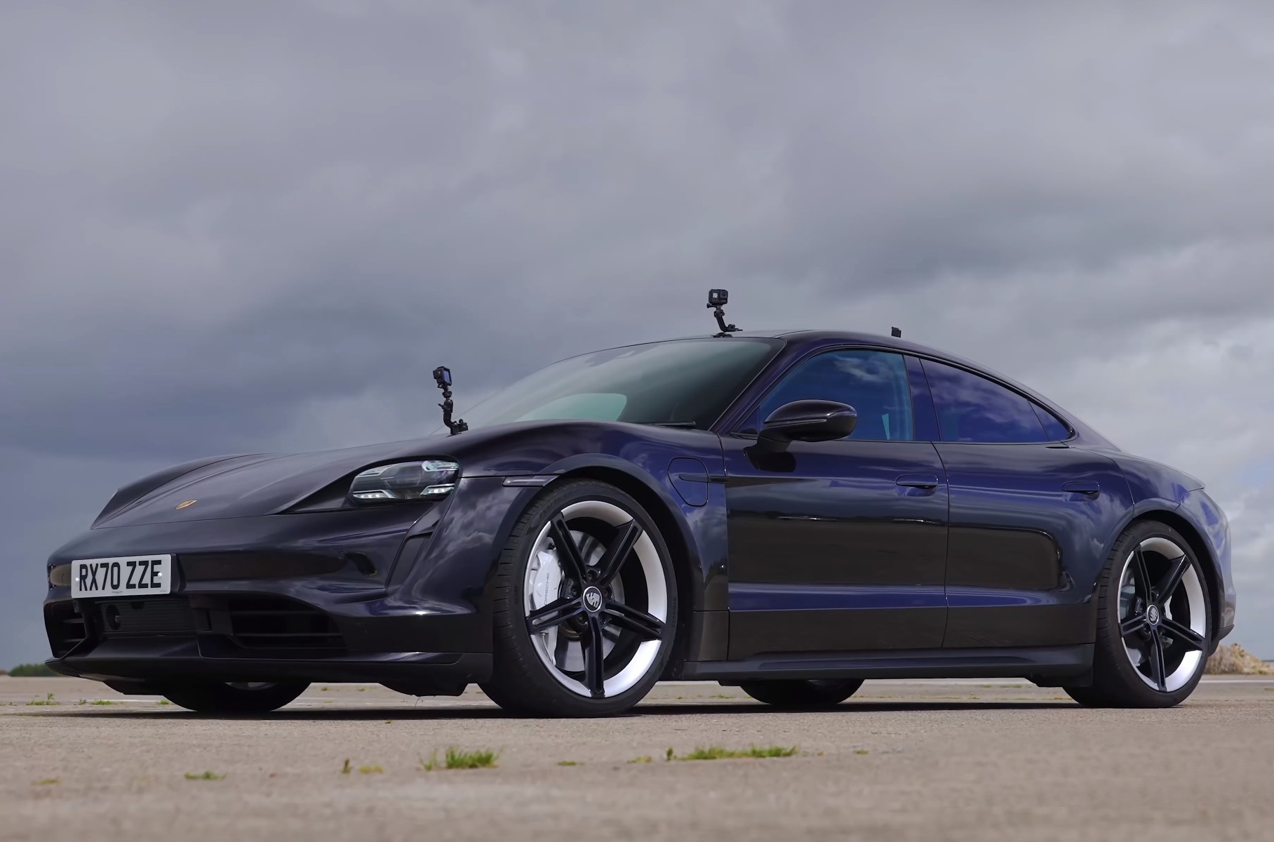 Дрэг-гонка: Audi e-tron GT и Porsche Taycan против Tesla Model S