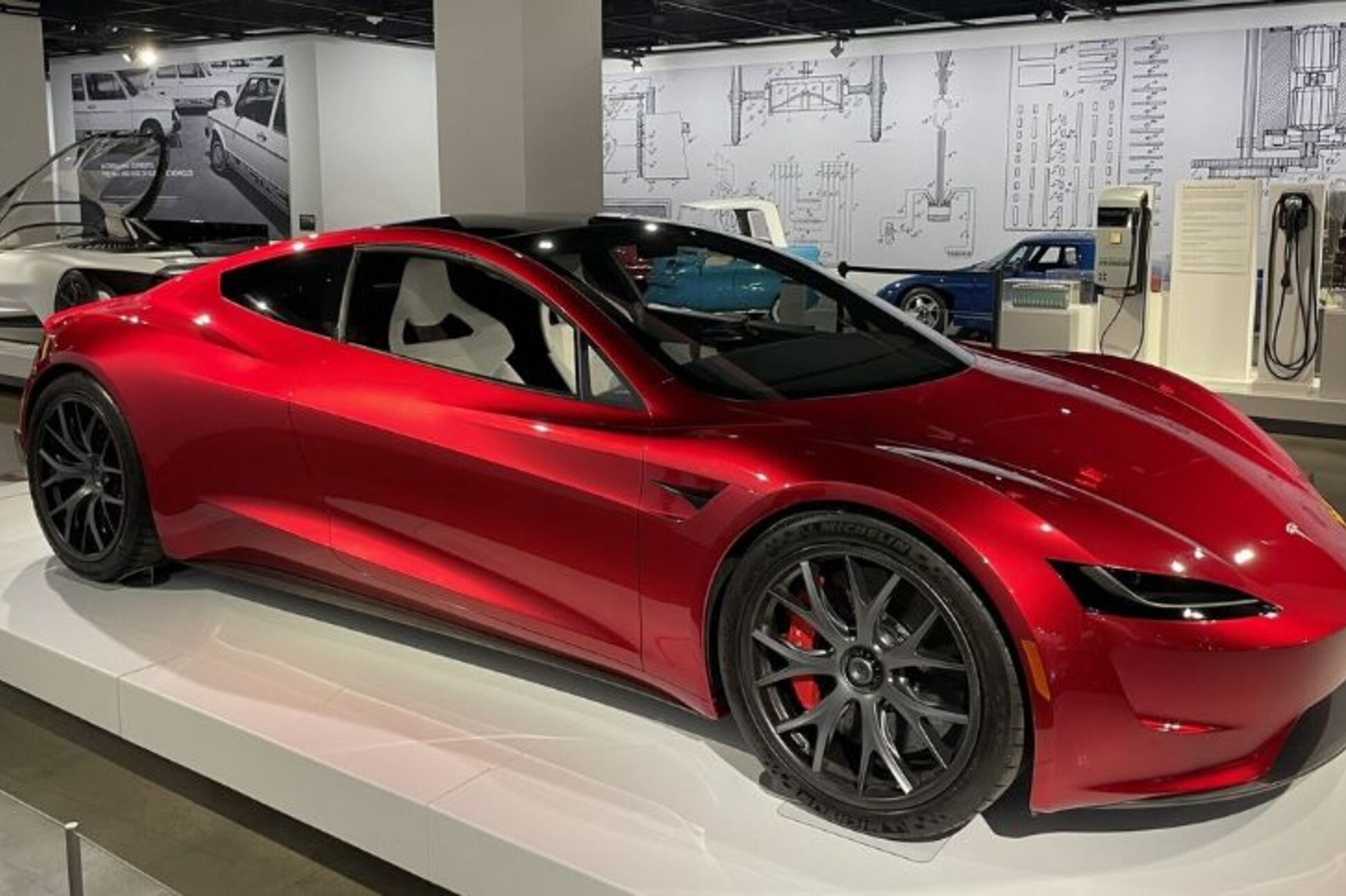 Реактивный» Tesla Roadster разгонится до «сотни» всего за секунду — Motor