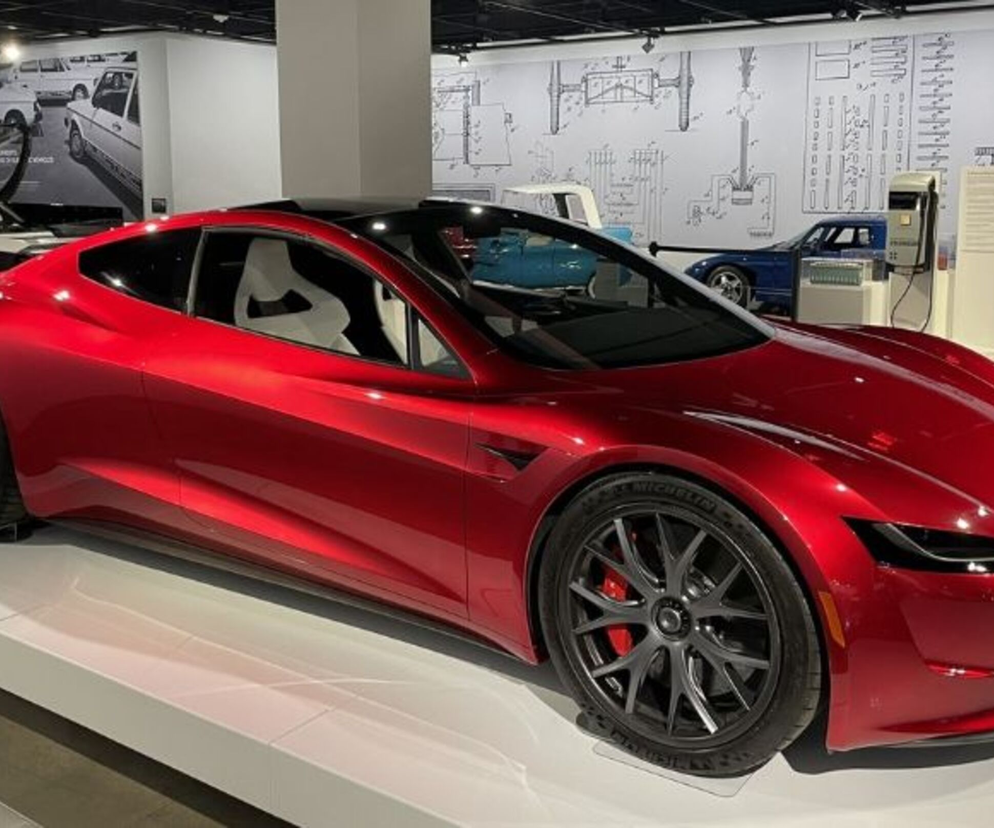 Реактивный» Tesla Roadster разгонится до «сотни» всего за секунду — Motor