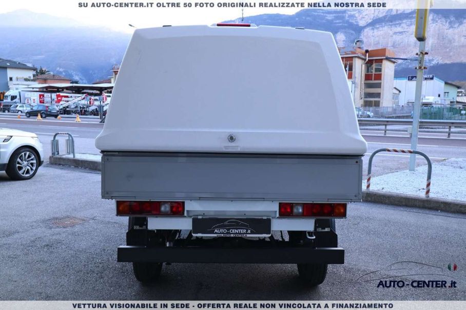 Посмотрите на пикап Lada Niva, за который итальянцы просят 2 миллиона рублей
