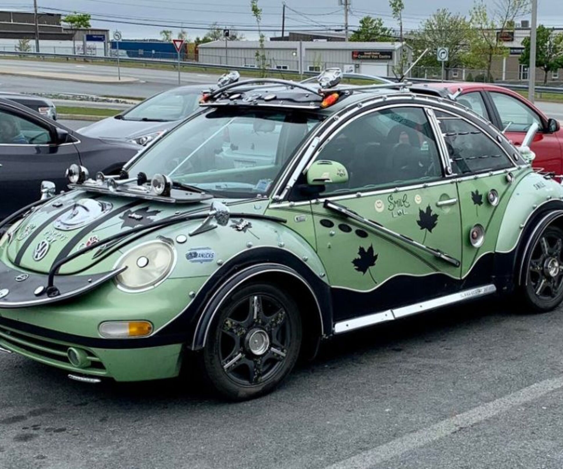 Посмотрите на очень странный Volkswagen Beetle в стиле «Безумного Макса» —  Motor
