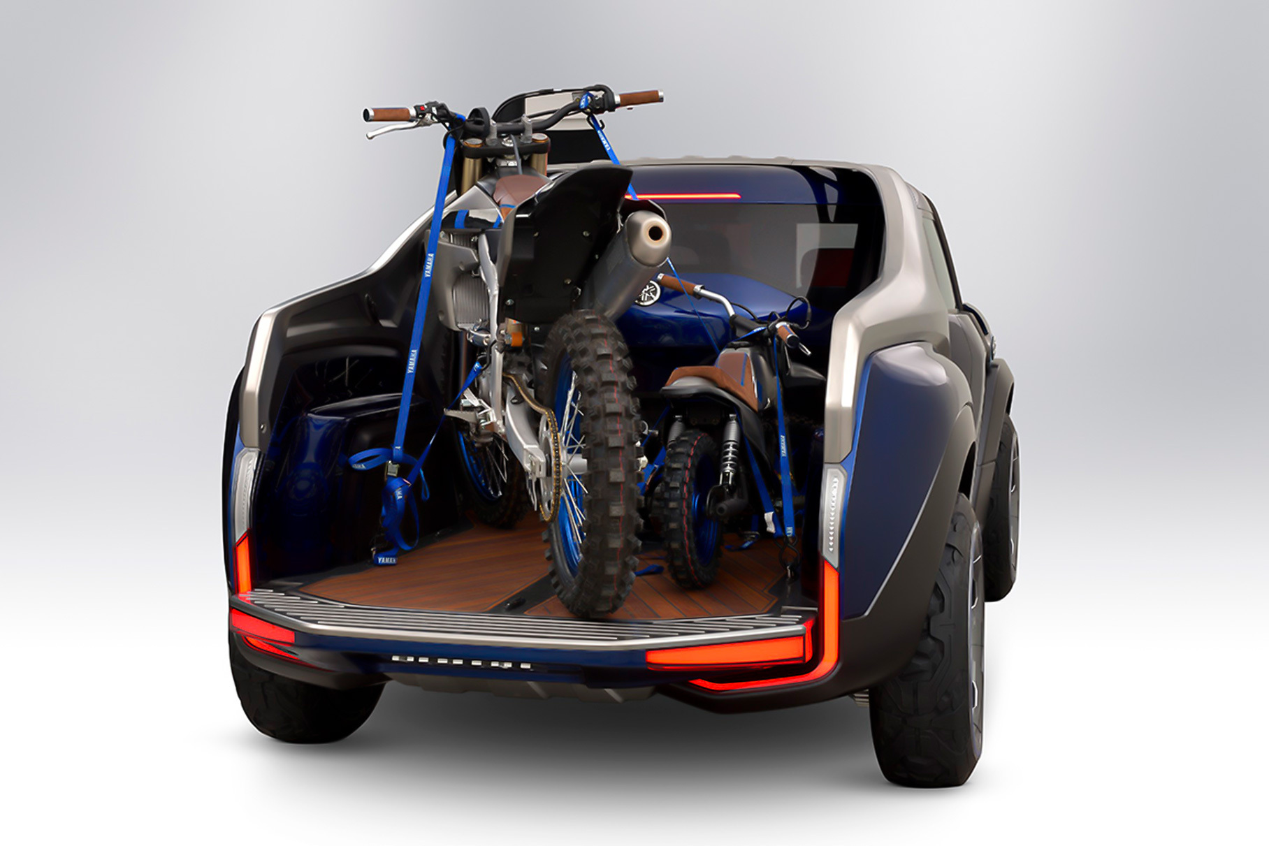 Кентавры: невероятные автомобили мотоциклетных брендов