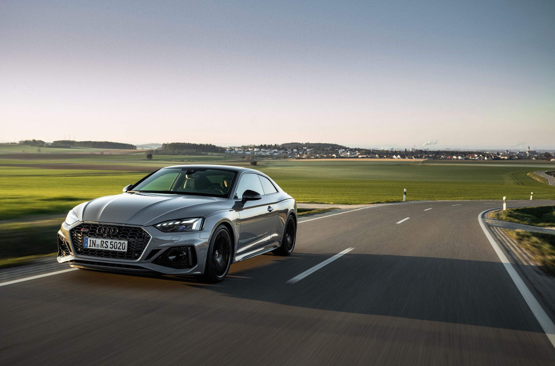 Раскрыта стоимость обновленных Audi RS 4 и RS 5 для России