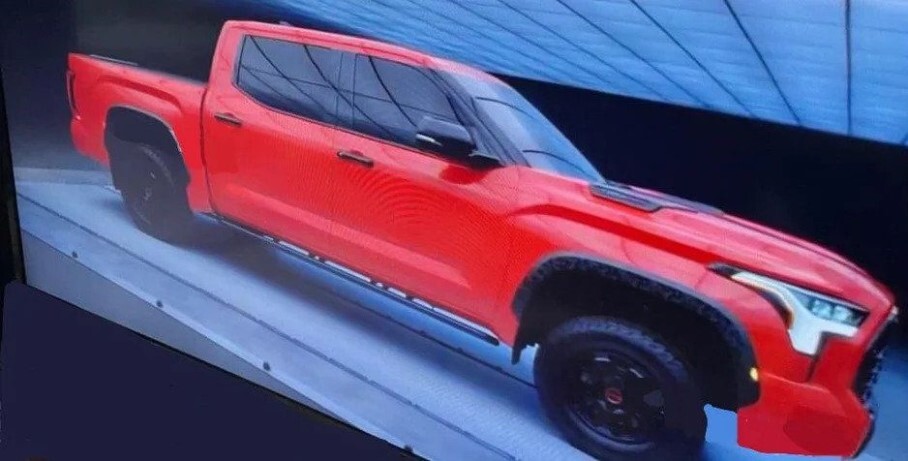 В Сеть «слили» изображения новой Toyota Tundra во внедорожной версии TRD Pro
