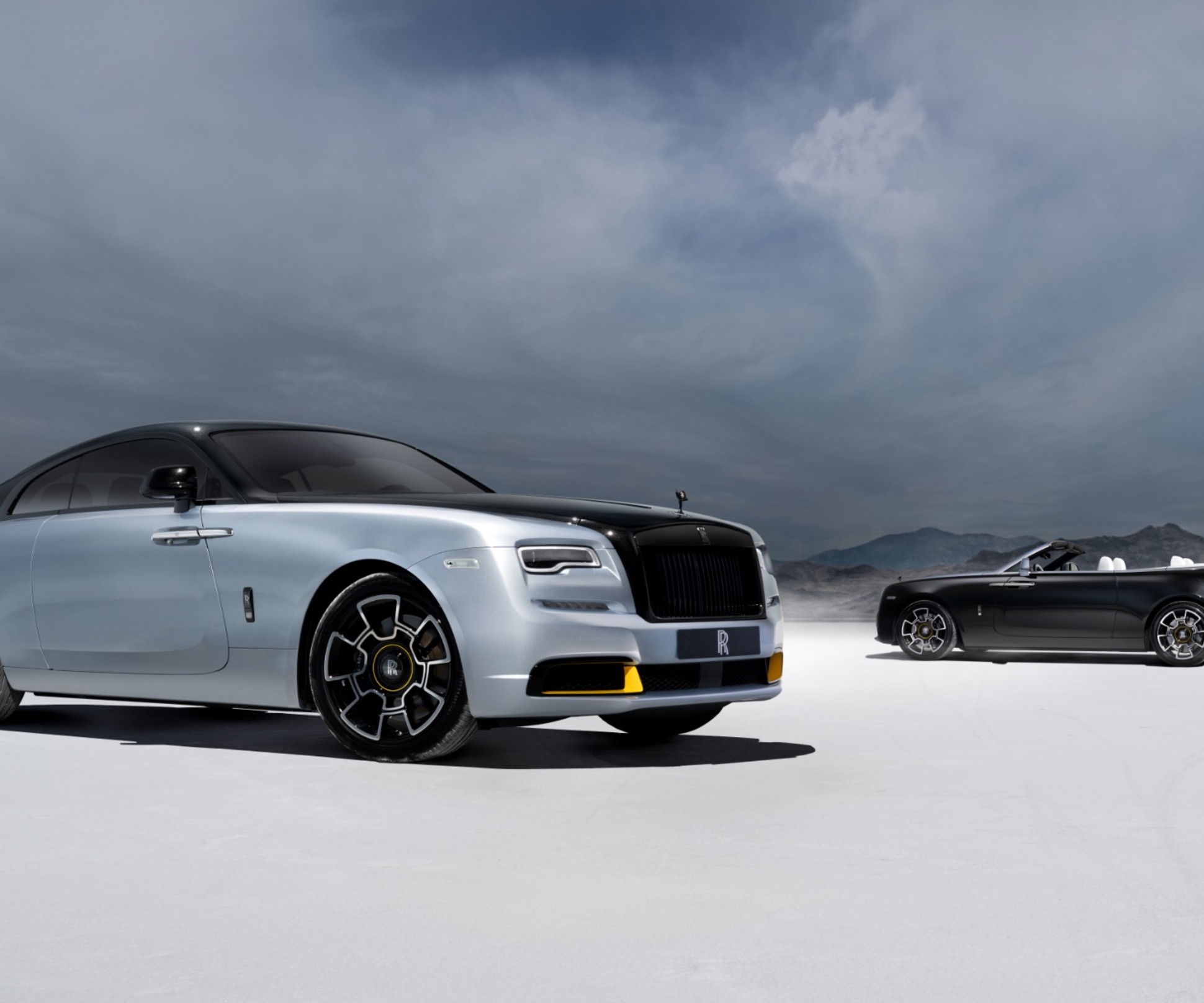 Rolls-Royce выпустил особые Wraith и Dawn в честь легендарного британского  автогонщика — Motor