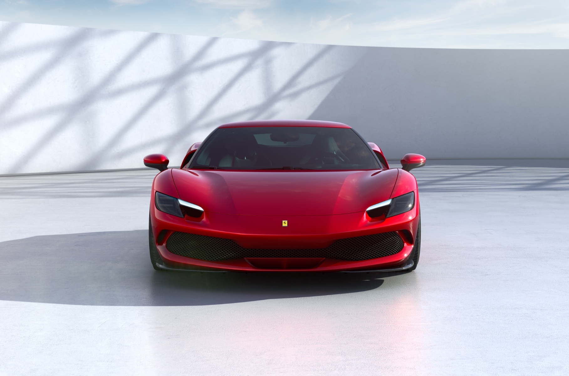 Ferrari представила первый дорожный суперкар с двигателем V6