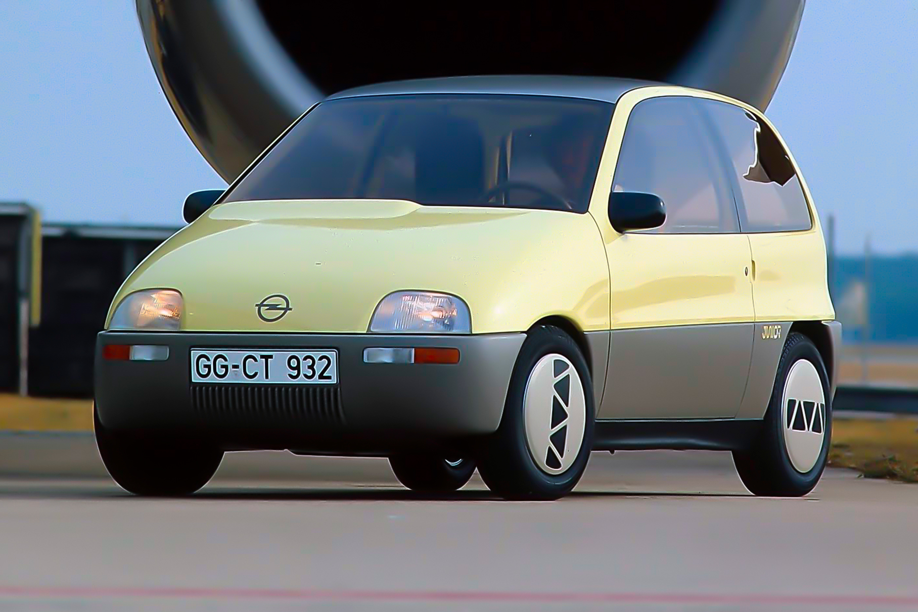 Концепт Opel Junior: первая работа Криса Бэнгла