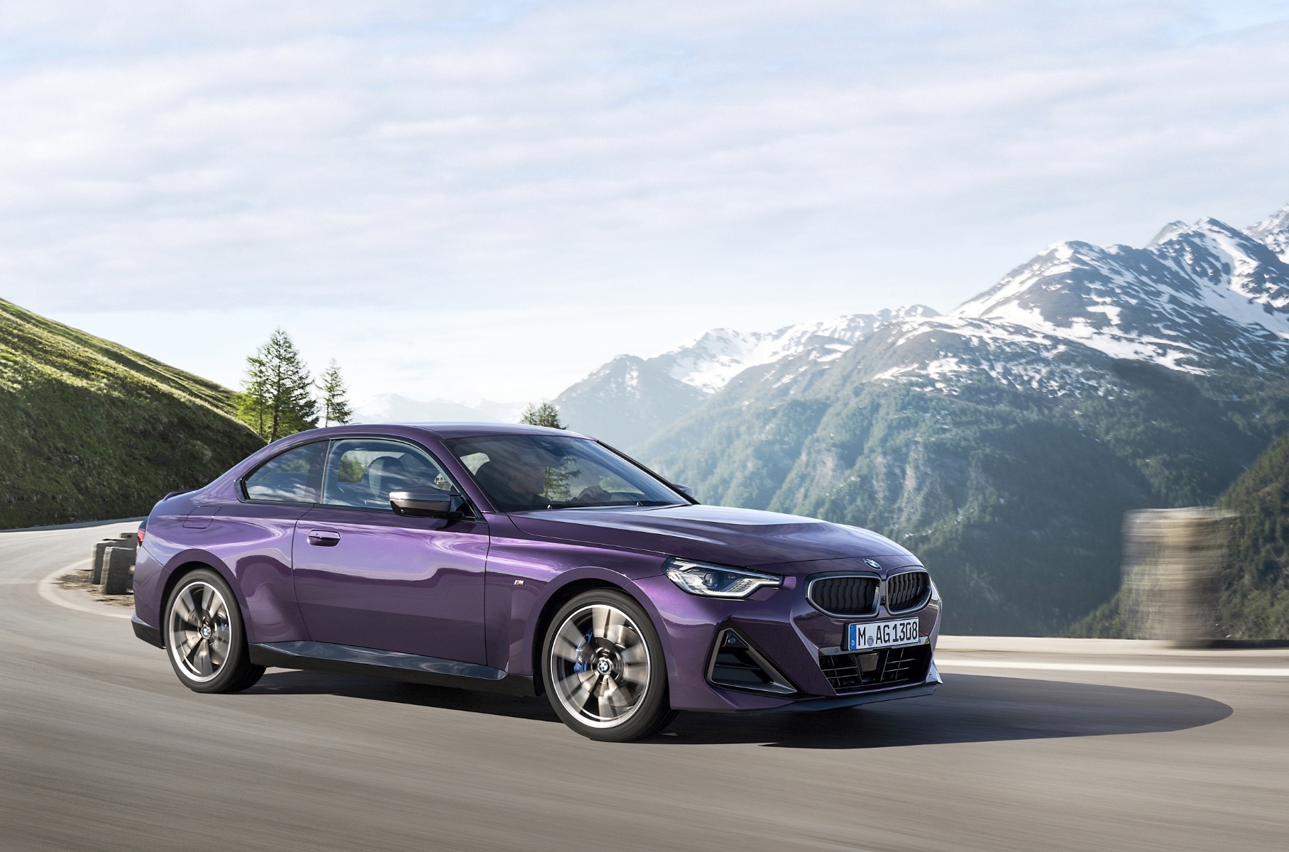 Купе BMW второй серии сменило поколение — но сохранило задний привод