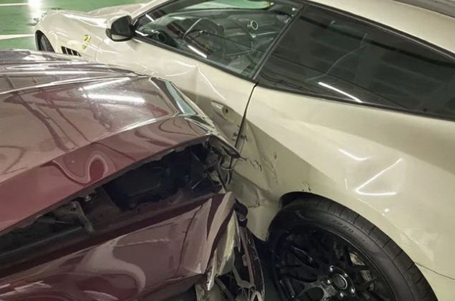 Женщина разбила редкий Porsche и Ferrari после ссоры с мужем