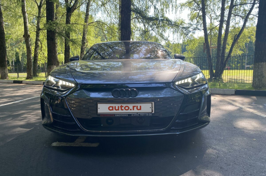 В России продают 646-сильный электрокар Audi, который официально пока не поставляется