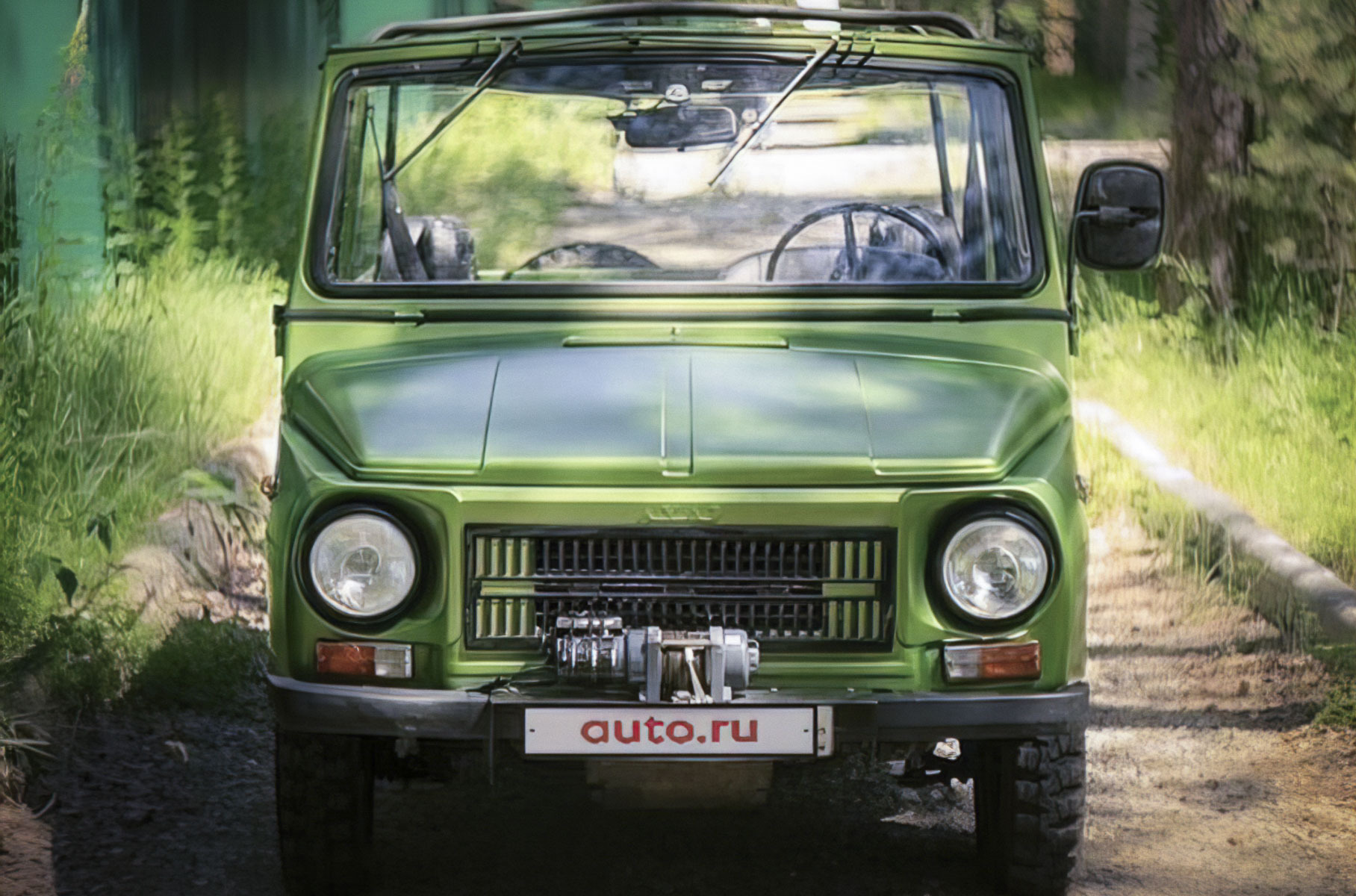 В России продают коллекцию из раритетных советских автомобилей и мотоциклов