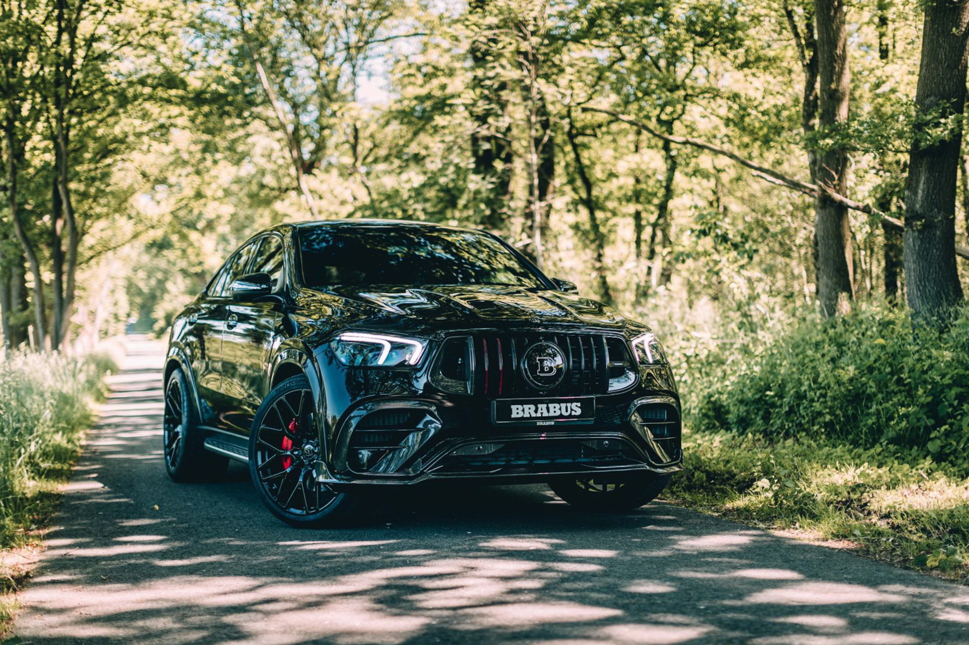 Brabus прокачал новый Mercedes-AMG GLE 63 до 800 лошадиных сил — Motor