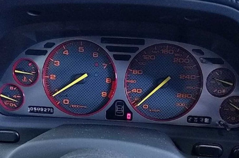 Очень редкую Honda NSX с пробегом 50 000 километров пустят с молотка