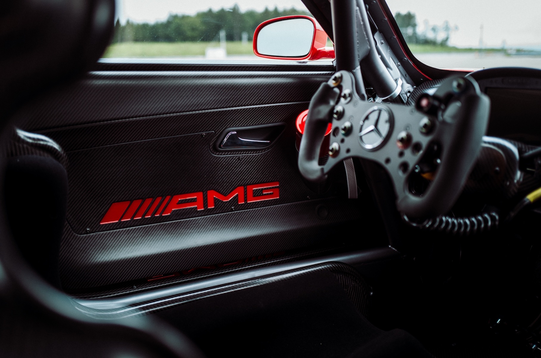 Трио споркаров Mercedes-AMG напомнит об успехе «Красной свиньи»
