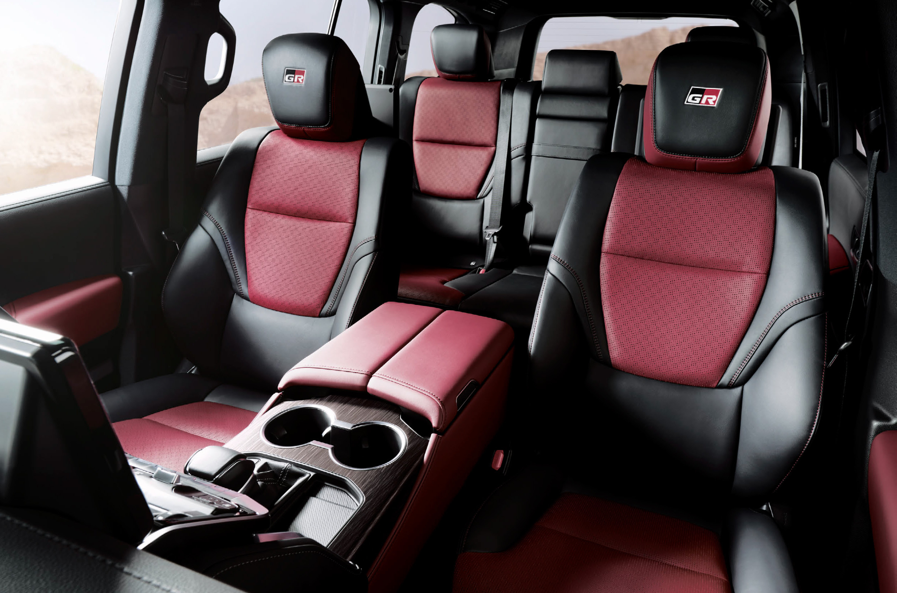 Toyota Land Cruiser 300 2022 Interior
