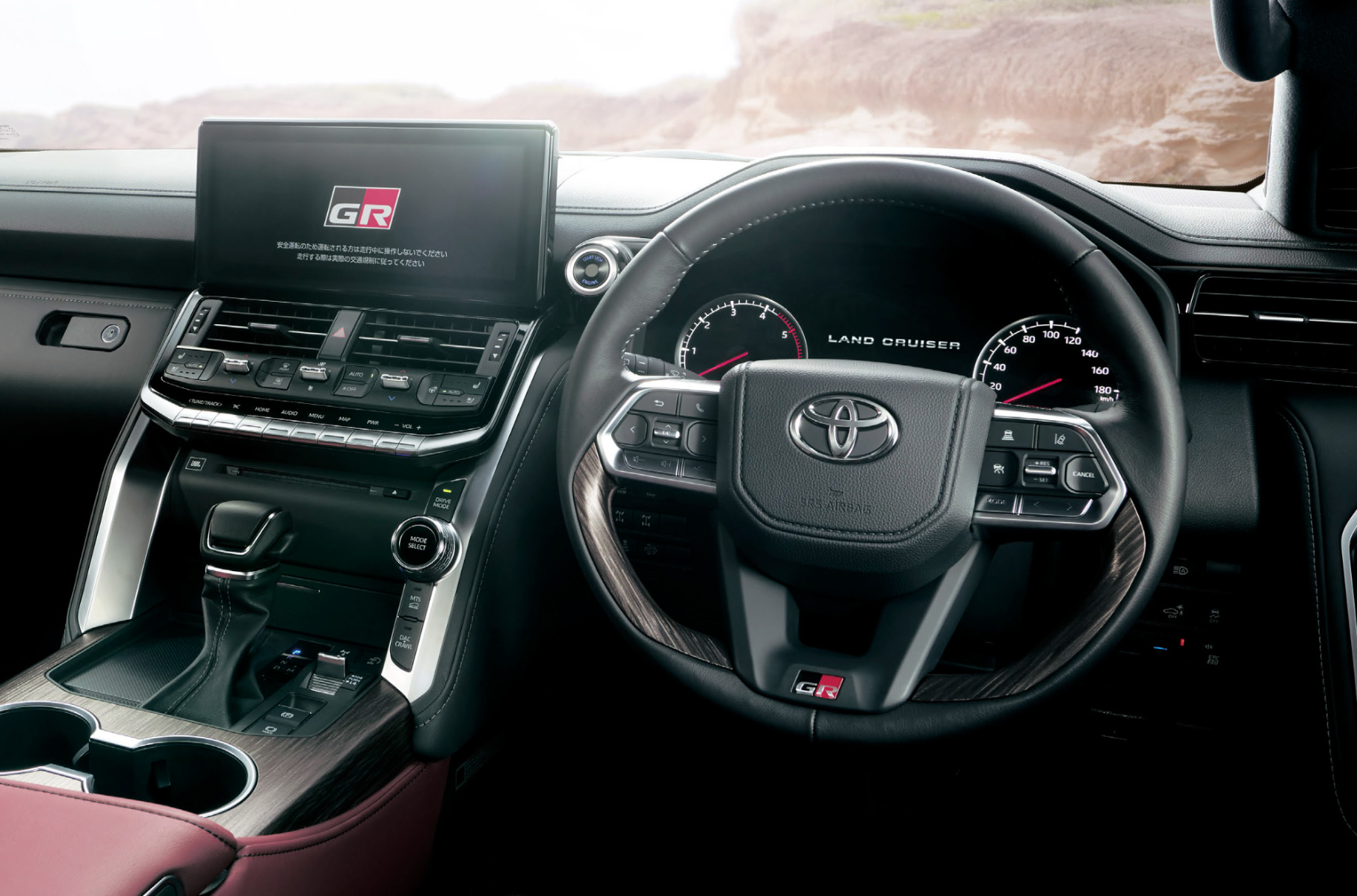 Появились новые подробности о «спортивном» Toyota Land Cruiser 300 GR Sport