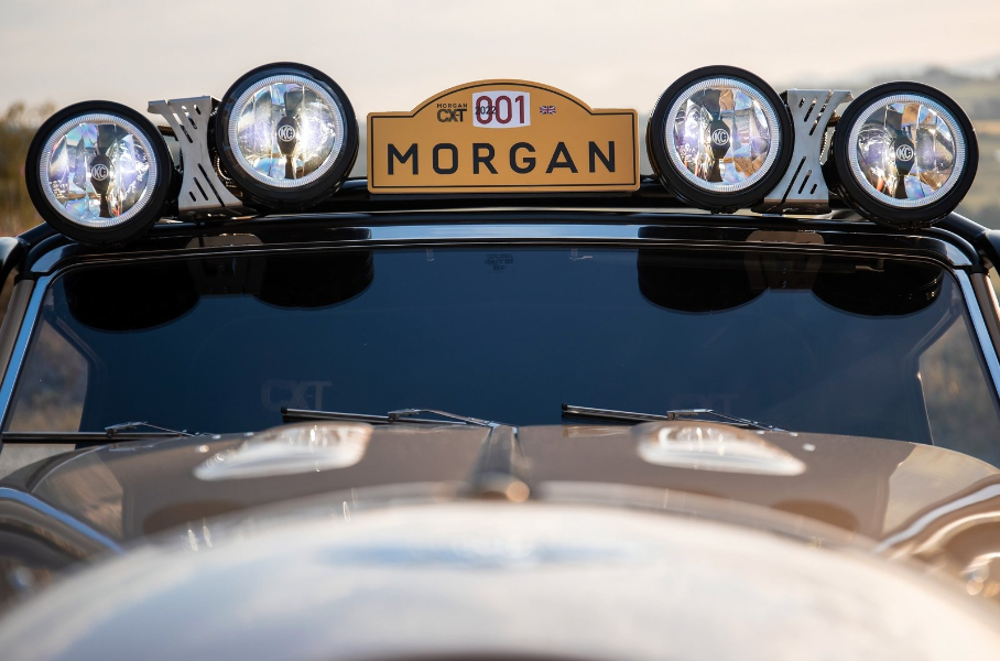 Посмотрите на Morgan Plus 4, превращенный в экстремальный внедорожник