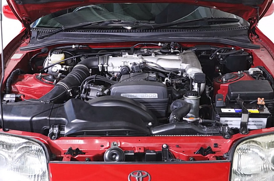 В Японии пустят с молотка Toyota Supra, простоявшую в гараже 22 года
