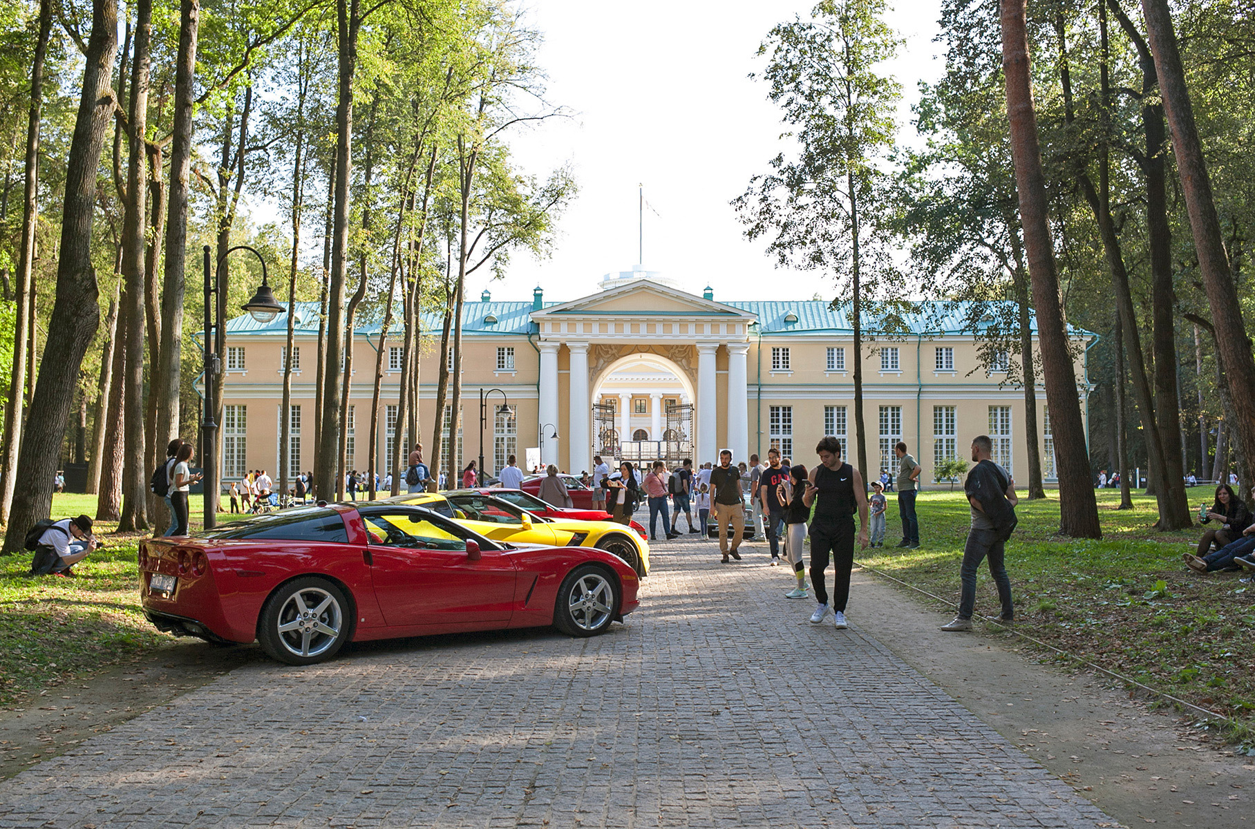Самые редкие машины России на фестивале Автокультура