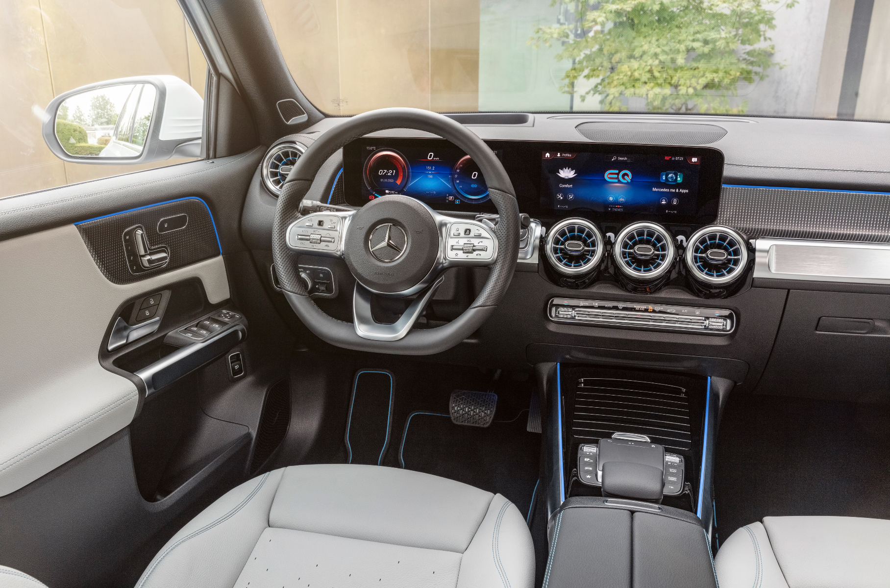 Семь мест и 419 км на одной зарядке: раскрыты характеристики глобального Mercedes-Benz EQB