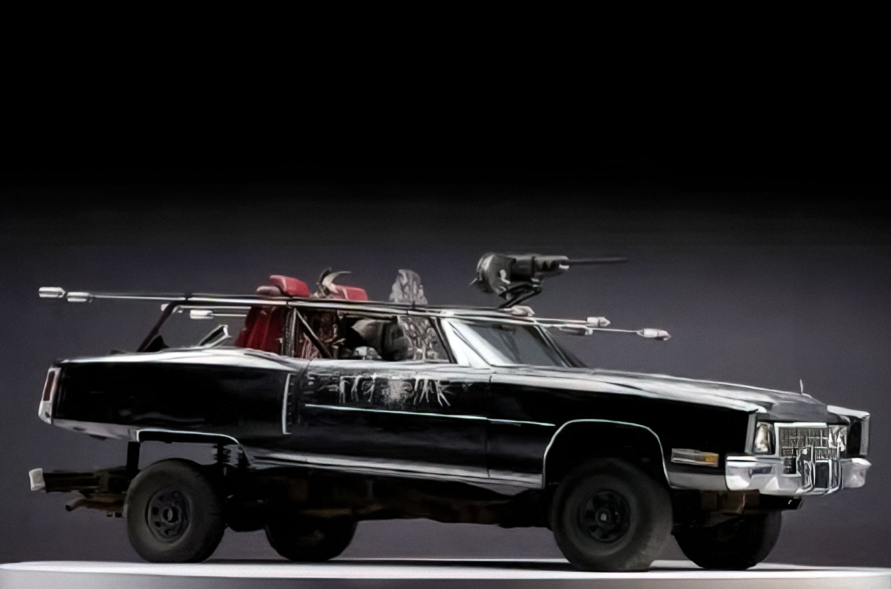Коллекцию машин из фильма «Безумный Макс: Дорога ярости» пустят с молотка