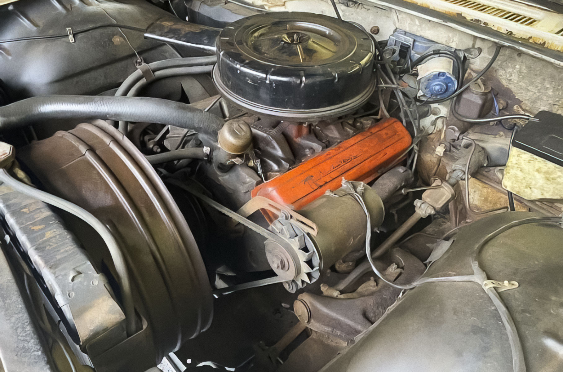 Посмотрите на 61-летний Chevrolet Impala, который на 17 лет забыли в гараже