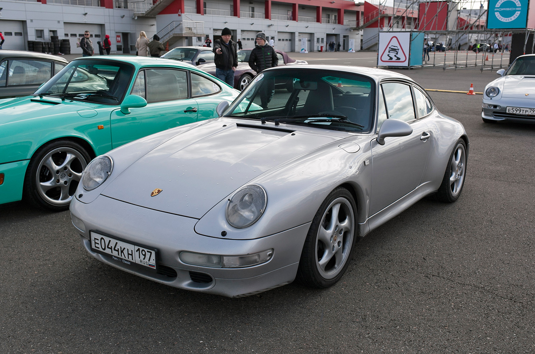 Посмотрите на редкие Porsche из России